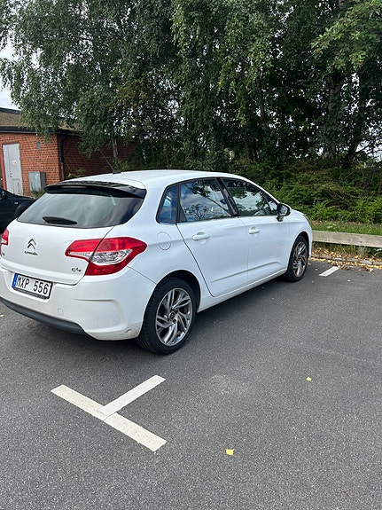 Citroen C4 2 of 4
