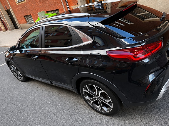 Kia XCeed 2 of 4