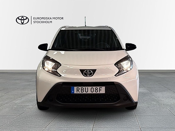 Toyota Aygo X 6 of 16