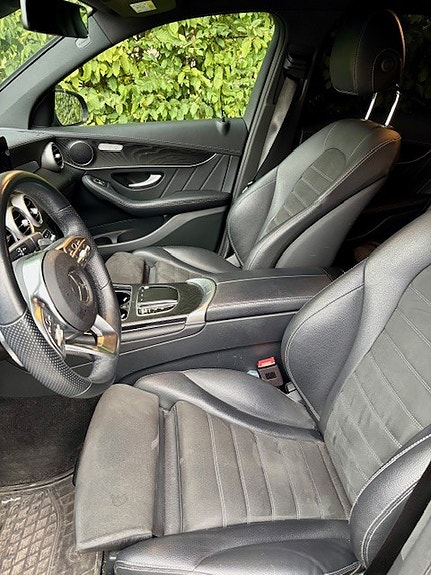Mercedes-Benz GLC300 de 7 of 8