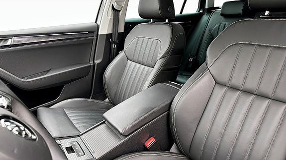 Skoda Superb 8 of 20