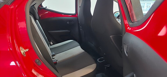 Toyota Aygo 13 of 22