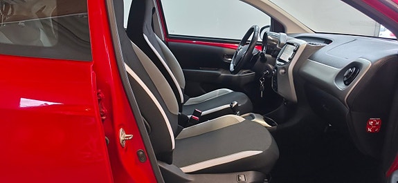Toyota Aygo 14 of 22