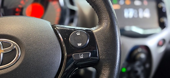 Toyota Aygo 11 of 22