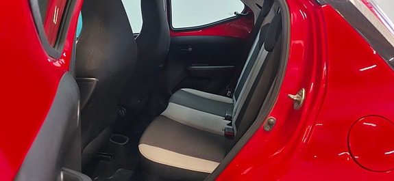 Toyota Aygo 12 of 22