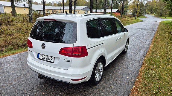 Volkswagen Sharan 3 of 6