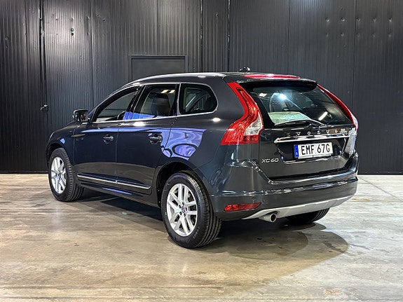 Volvo XC60 4 of 23