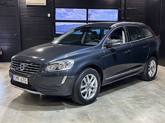 Volvo XC60 3 of 23