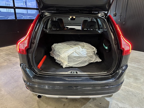 Volvo XC60 18 of 23
