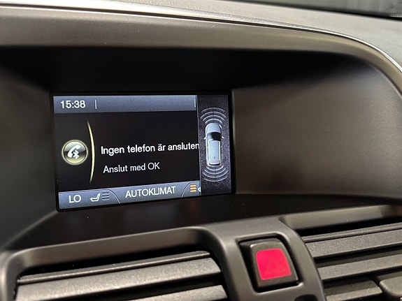 Volvo XC60 14 of 23