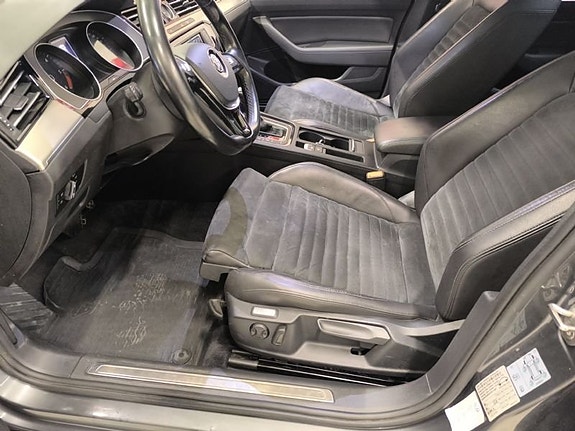 Volkswagen Passat 7 of 10