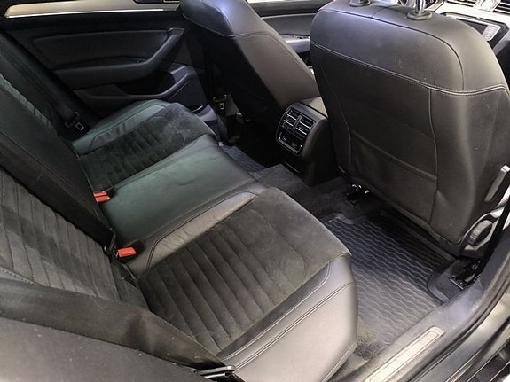 Volkswagen Passat 9 of 10