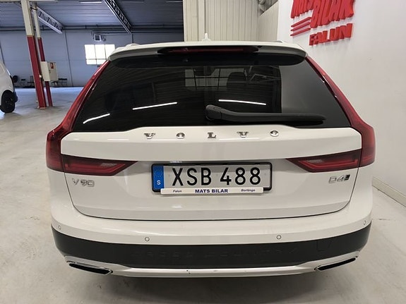 Volvo V90 Cross Country 5 of 10