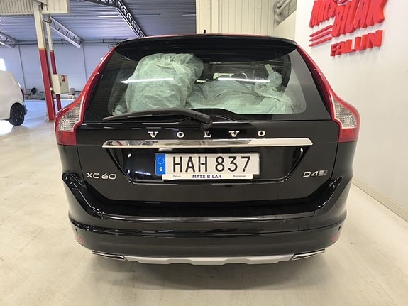 Volvo XC60 5 of 10