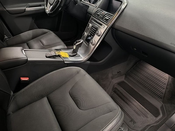 Volvo XC60 10 of 10
