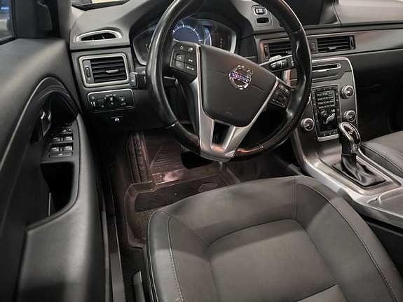 Volvo XC70 6 of 10