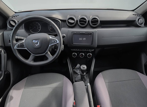 Dacia Duster 5 of 13