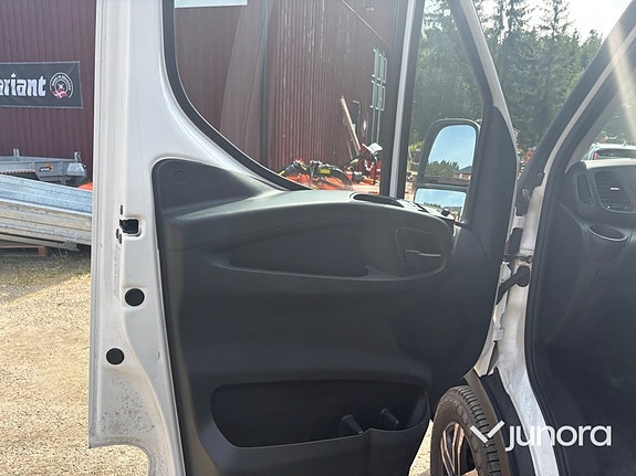 Iveco Daily 9 of 27