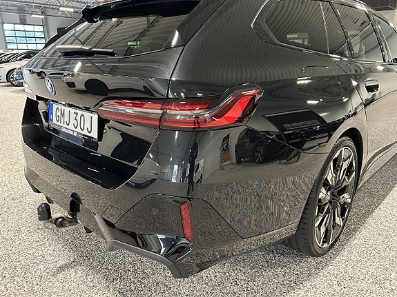 BMW 550e 8 of 26