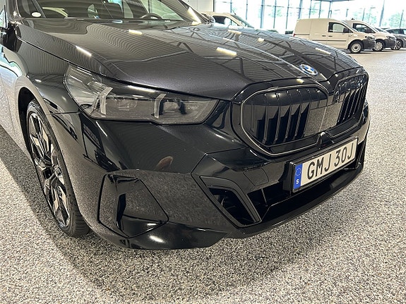 BMW 550e 6 of 26