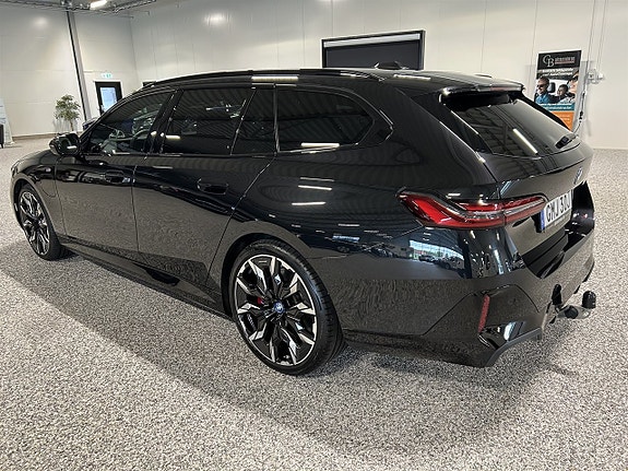 BMW 550e 2 of 26
