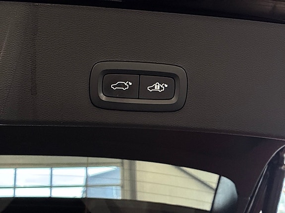 Volvo XC40 24 of 26