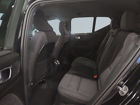 Volvo XC40 20 of 26