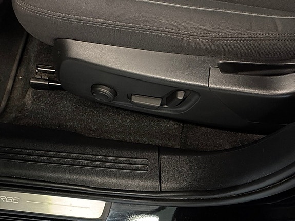 Volvo XC40 15 of 26