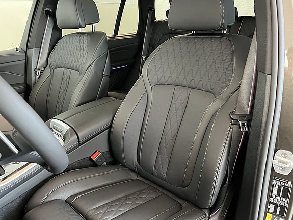 BMW X5 7 of 16