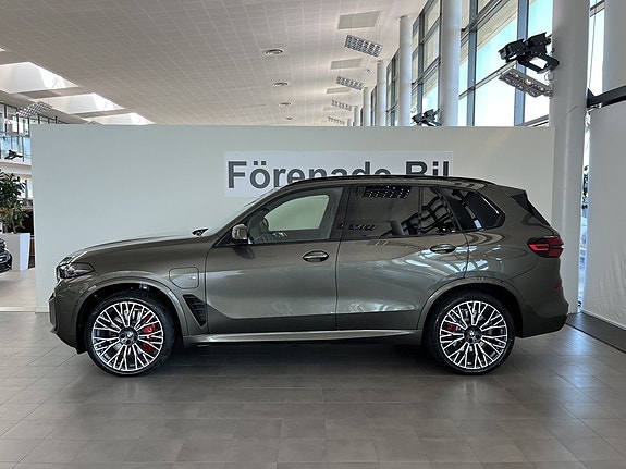 BMW X5 3 of 16