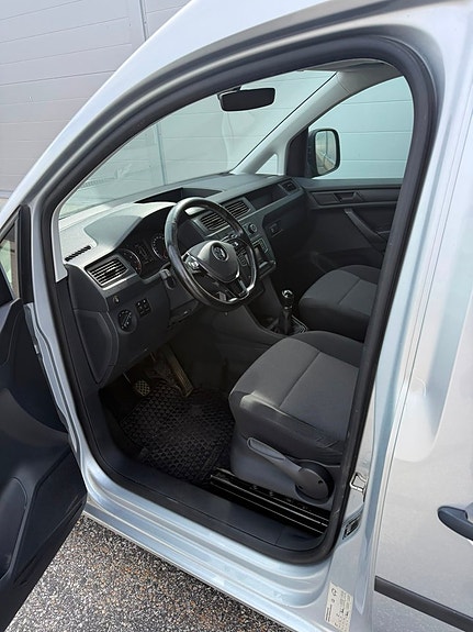 Volkswagen Caddy Maxi 20 of 30