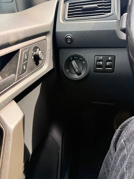 Volkswagen Caddy Maxi 25 of 30