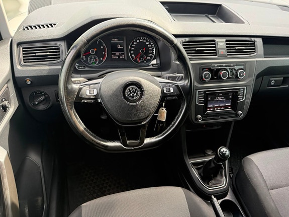 Volkswagen Caddy Maxi 22 of 30