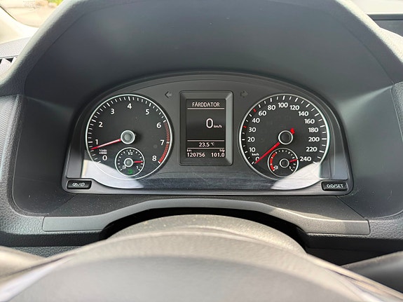 Volkswagen Caddy Maxi 23 of 30