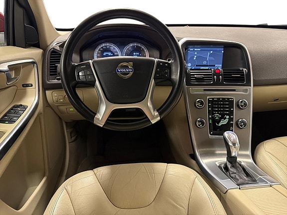 Volvo XC60 10 of 27