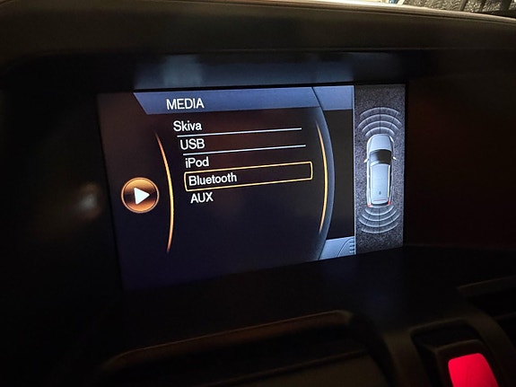 Volvo XC60 15 of 27