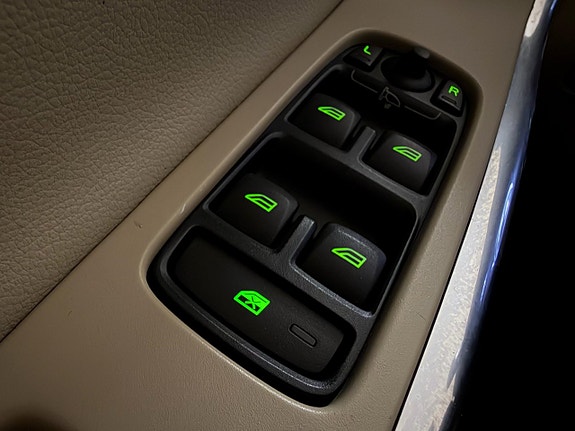 Volvo XC60 23 of 27