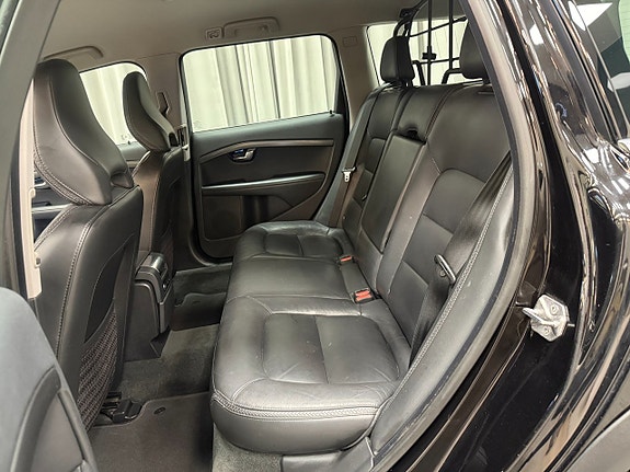Volvo XC70 10 of 15