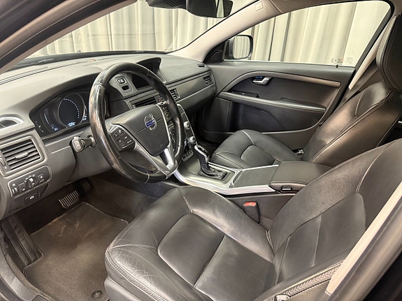 Volvo XC70 8 of 15