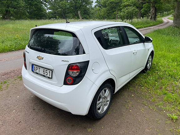 Chevrolet Aveo 3 of 3