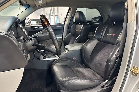 Chrysler 300C 17 of 20