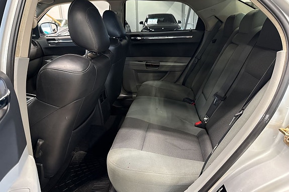 Chrysler 300C 20 of 20