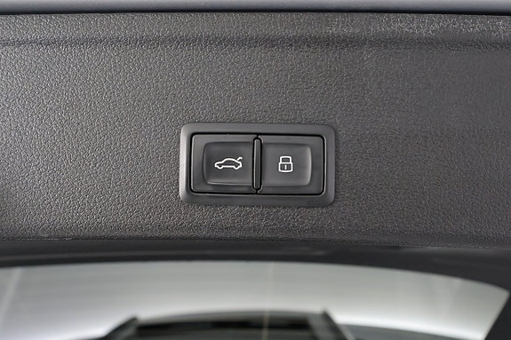 Audi RS4 28 of 30