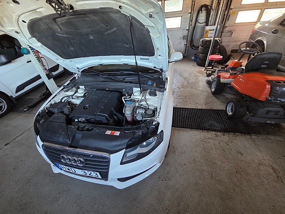 Audi A4 4 of 5