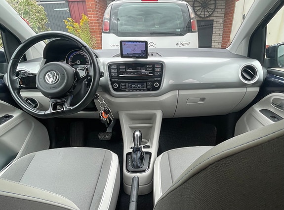 Volkswagen e-Up! 6 of 7