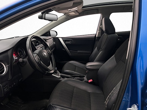 Toyota Auris 11 of 29
