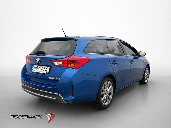 Toyota Auris 8 of 29