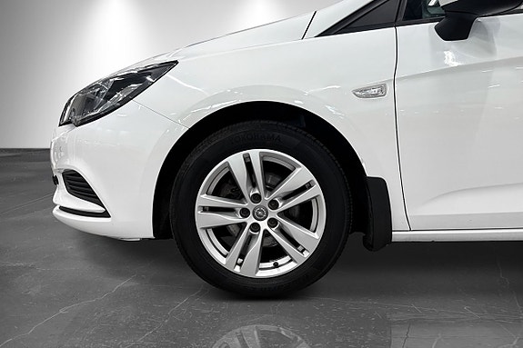 Opel Astra 2 of 22