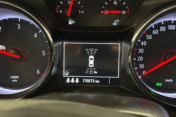 Opel Astra 12 of 22