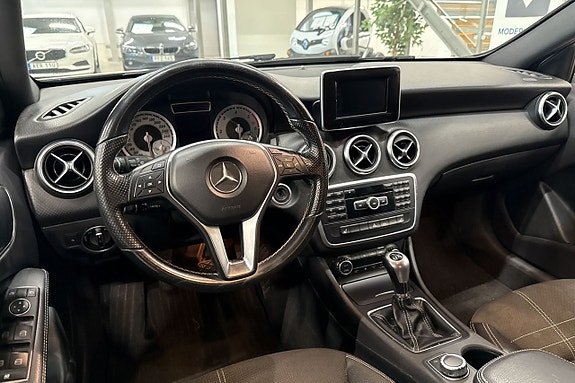 Mercedes-Benz A180 9 of 22